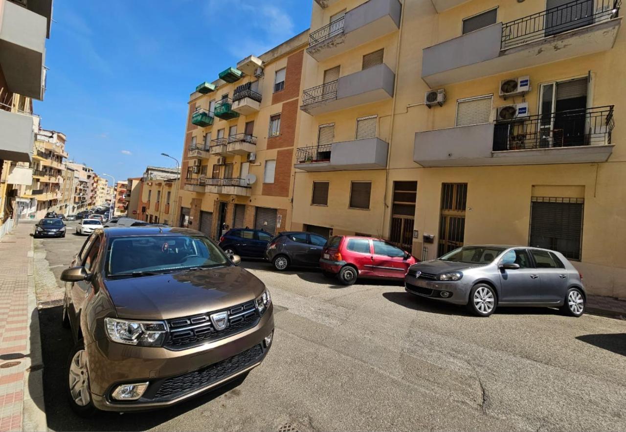 Valery House Apartment Cagliari Luaran gambar